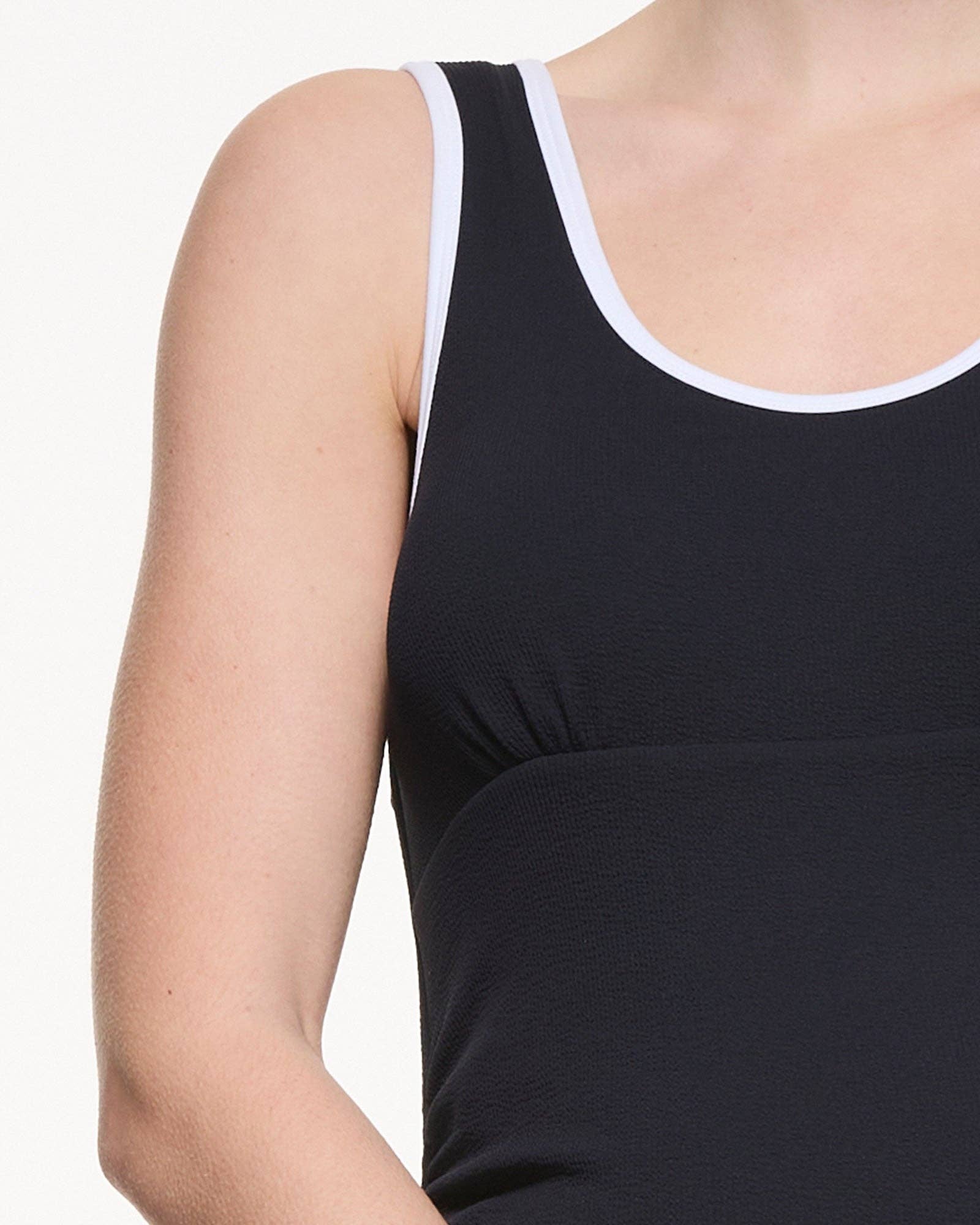 Maillot de bain une pièce à col rond