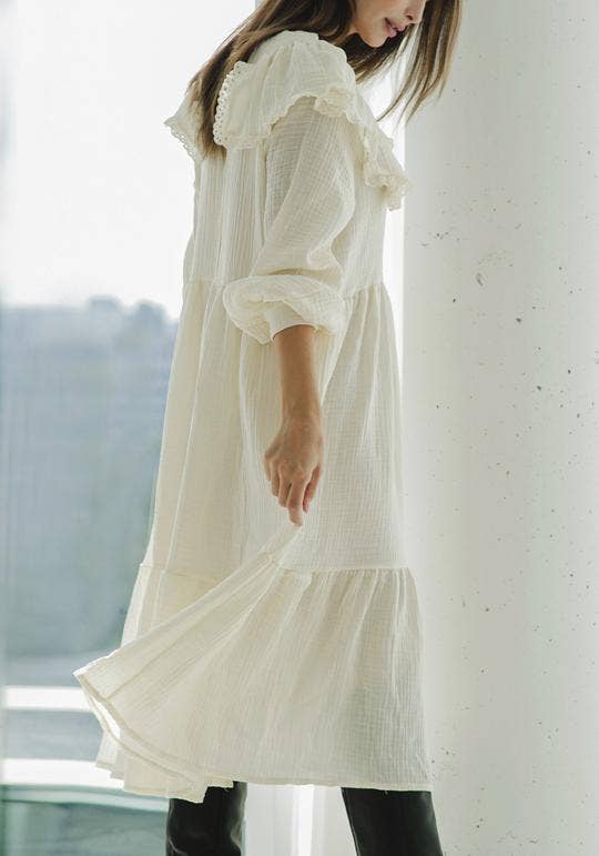 Robe de maternité en gaze de coton à volants et dentelle