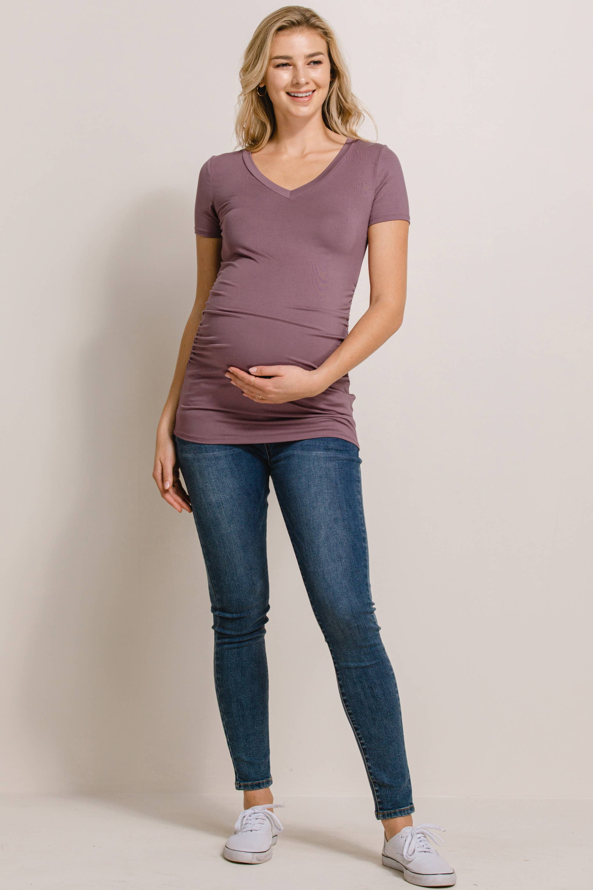 Ruched Short Sleeve Maternity V-Neck Top