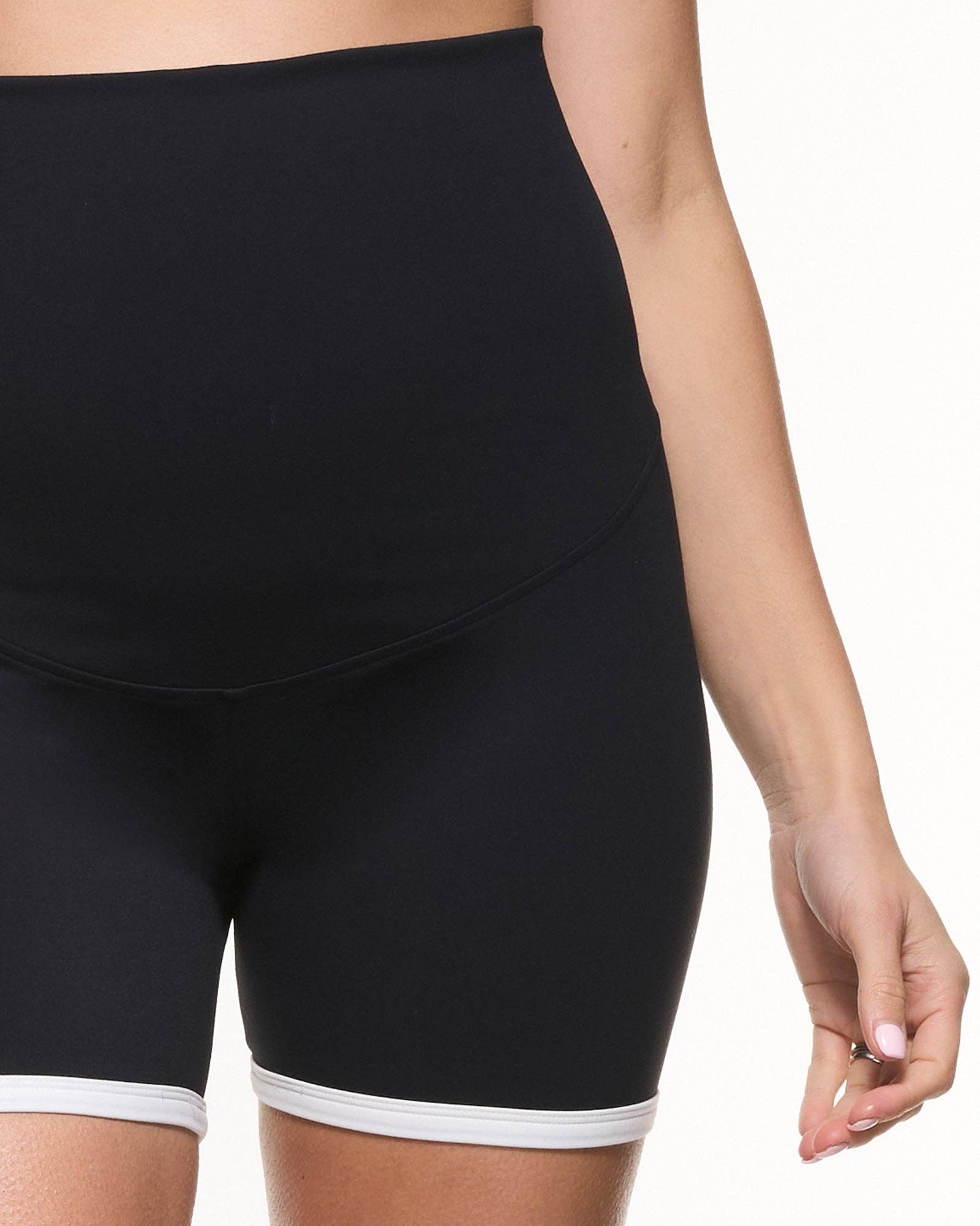 Shorts de cyclisme bicolores – Vêtements de sport de maternité et post-partum