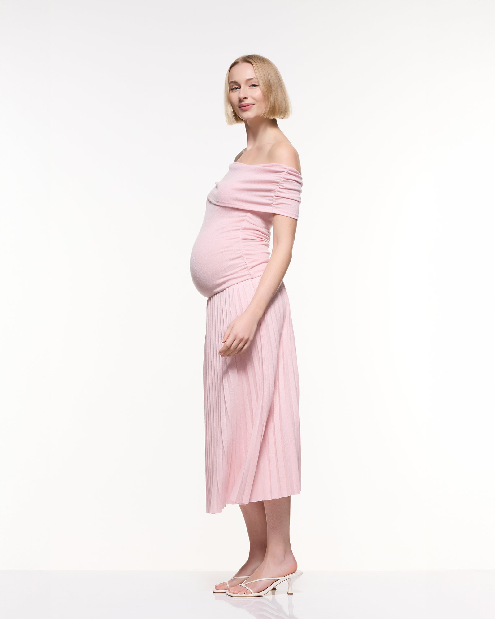 Robe midi à épaules dénudées