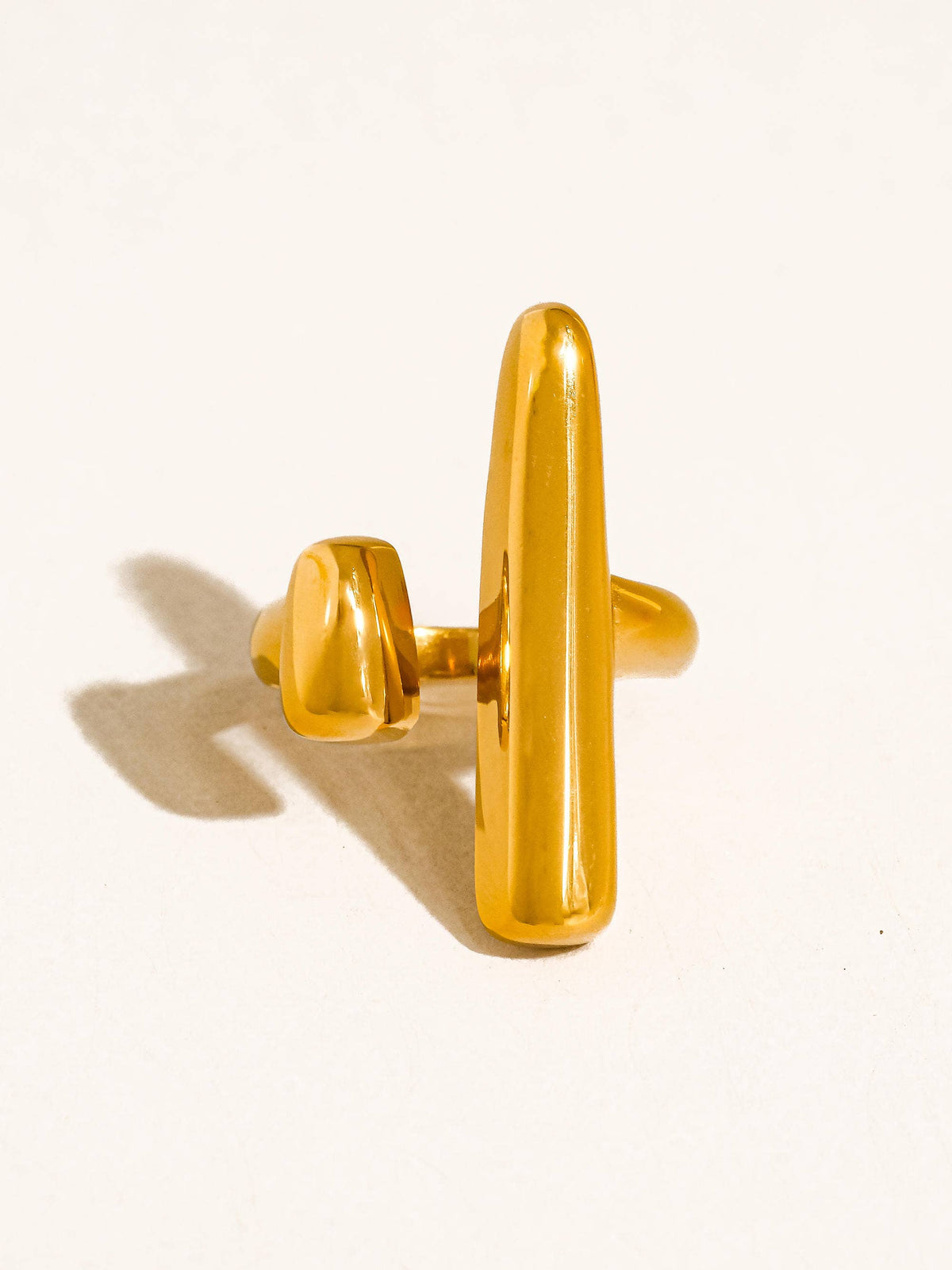 Saffelle Bar 18K Gold Non-Tarnish Statement Ring