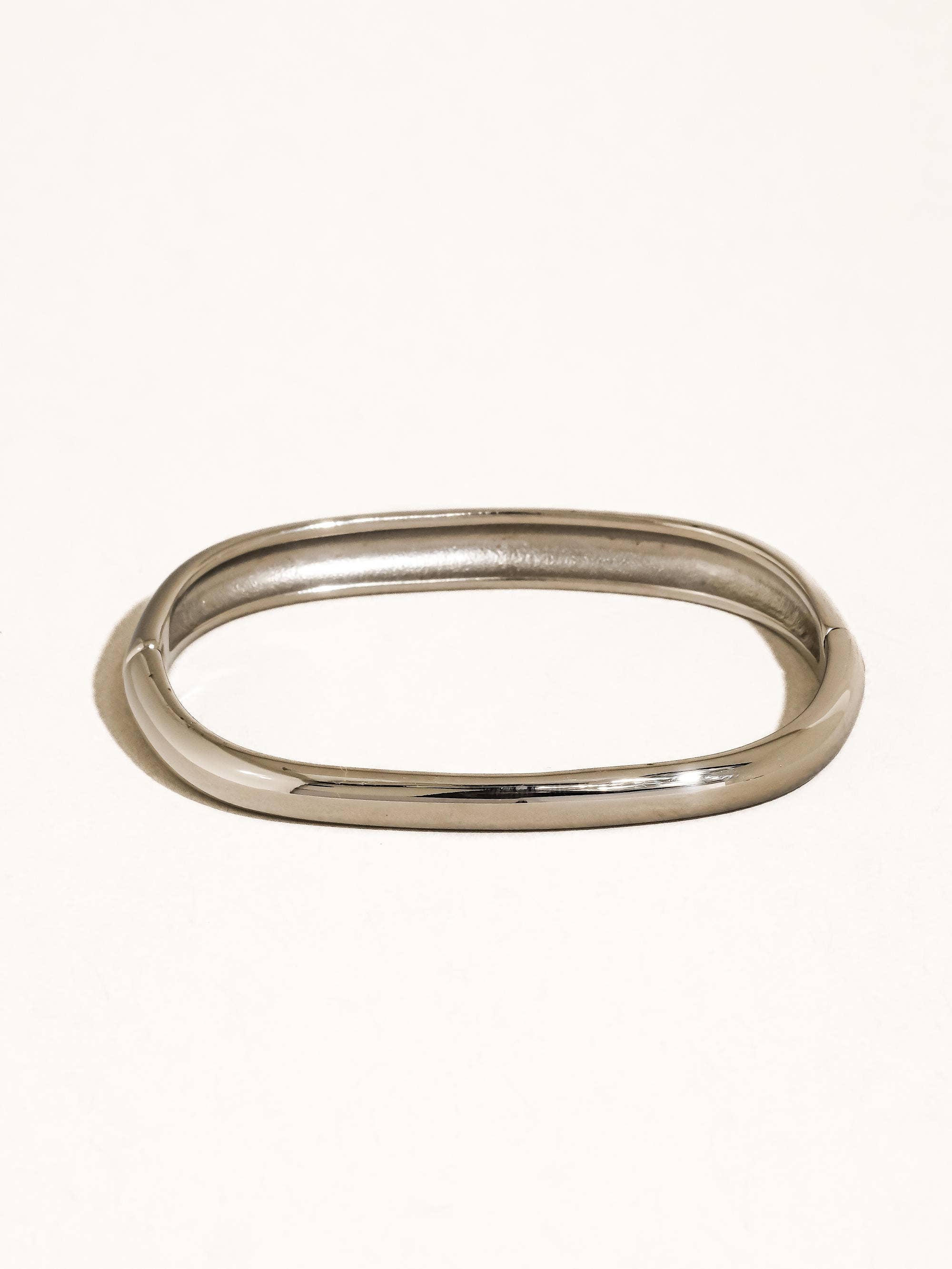 Renzi 18K Gold Non-Tarnish Classic Bangle: Silver