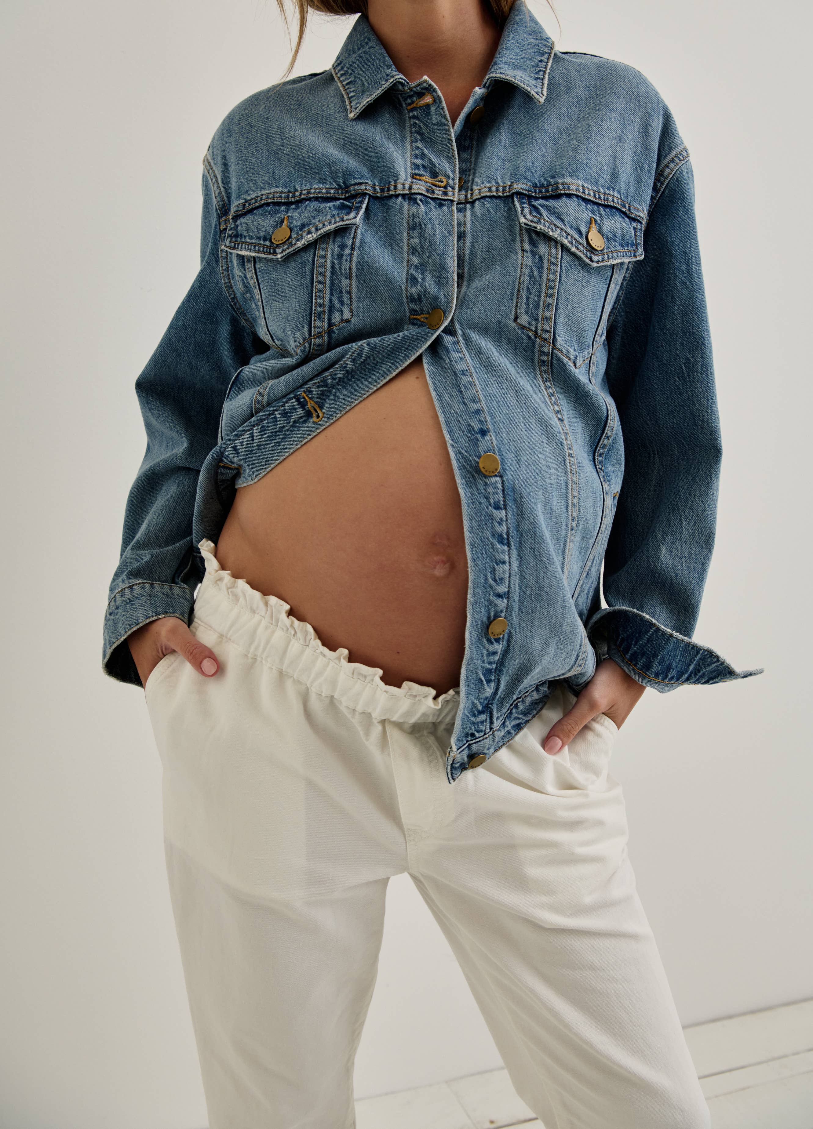 Veste en jean de maternité en coton biologique – Coupe cocon