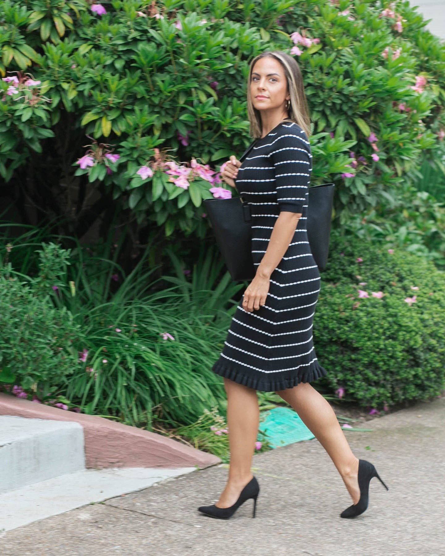 Robe de maternité et d'allaitement Louie en maille rayée