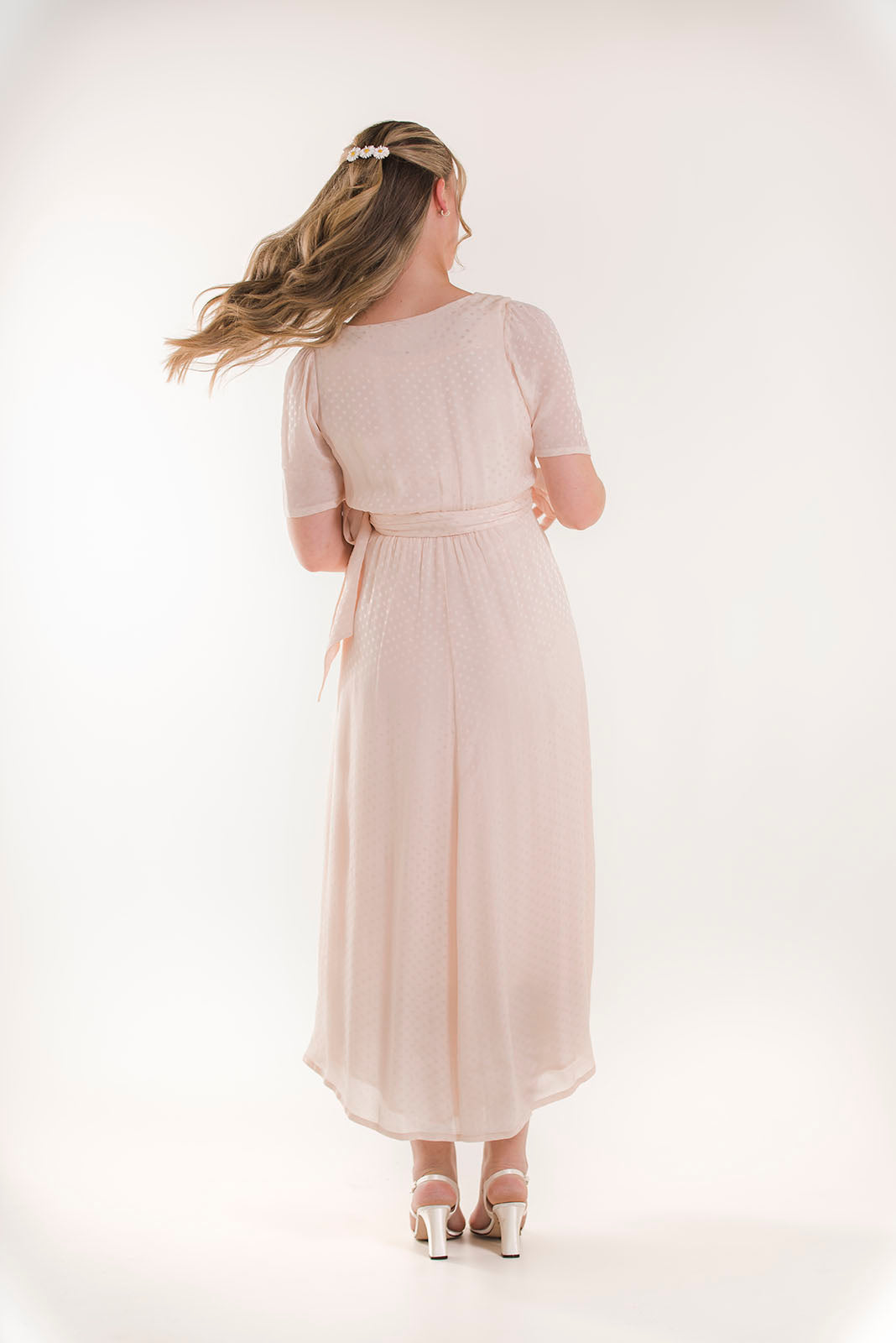 Robe de maternité portefeuille rose poudré pour occasions spéciales