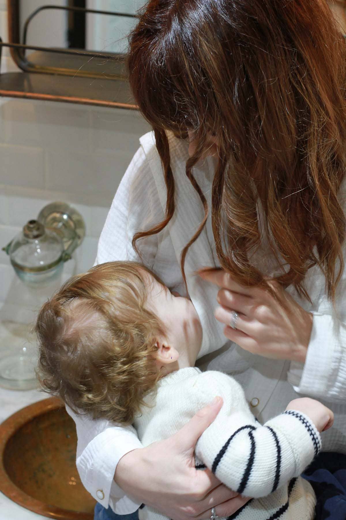Nursing shirt "Le Milk C’est Chic" (white or black)