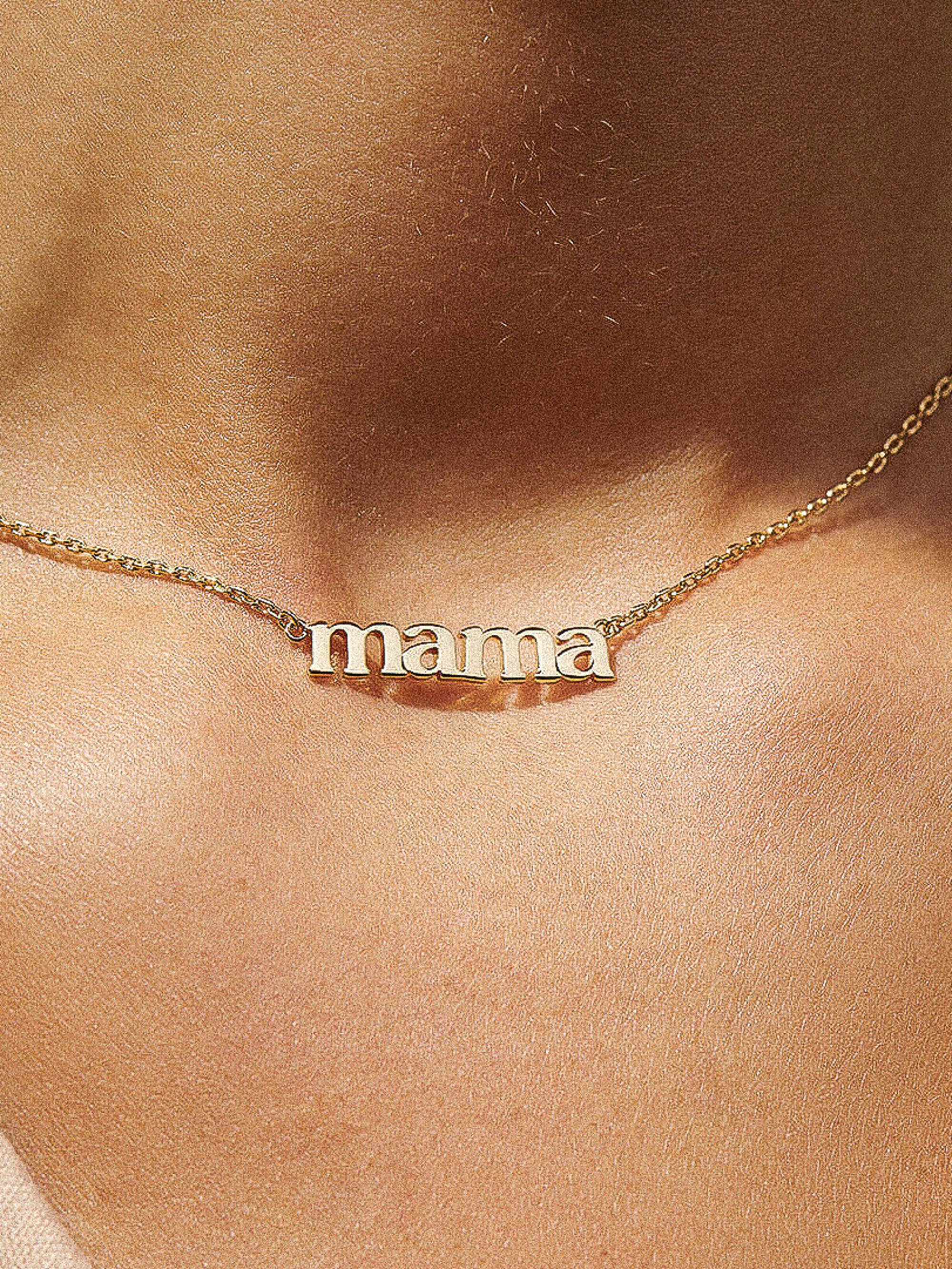 Collier « Maman » en or 18 carats inaltérable pour la fête des mères