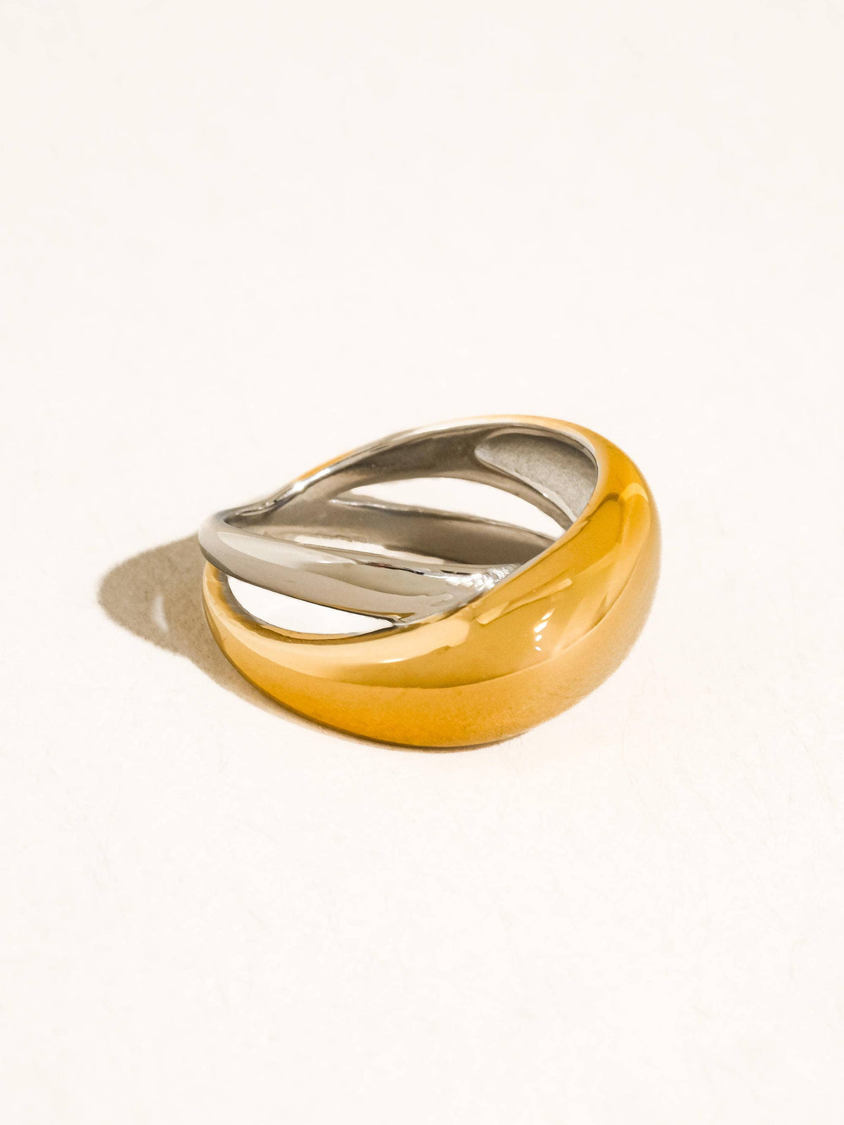 Almare 18K Gold Non-Tarnish Two Tone Dome Band Ring