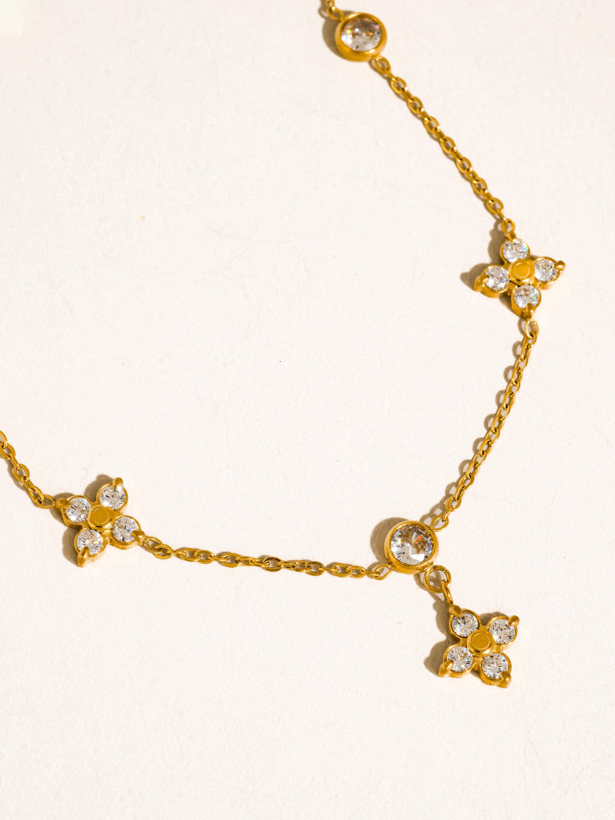 Aveline 18K Gold Non-Tarnish Floral Chain Necklace