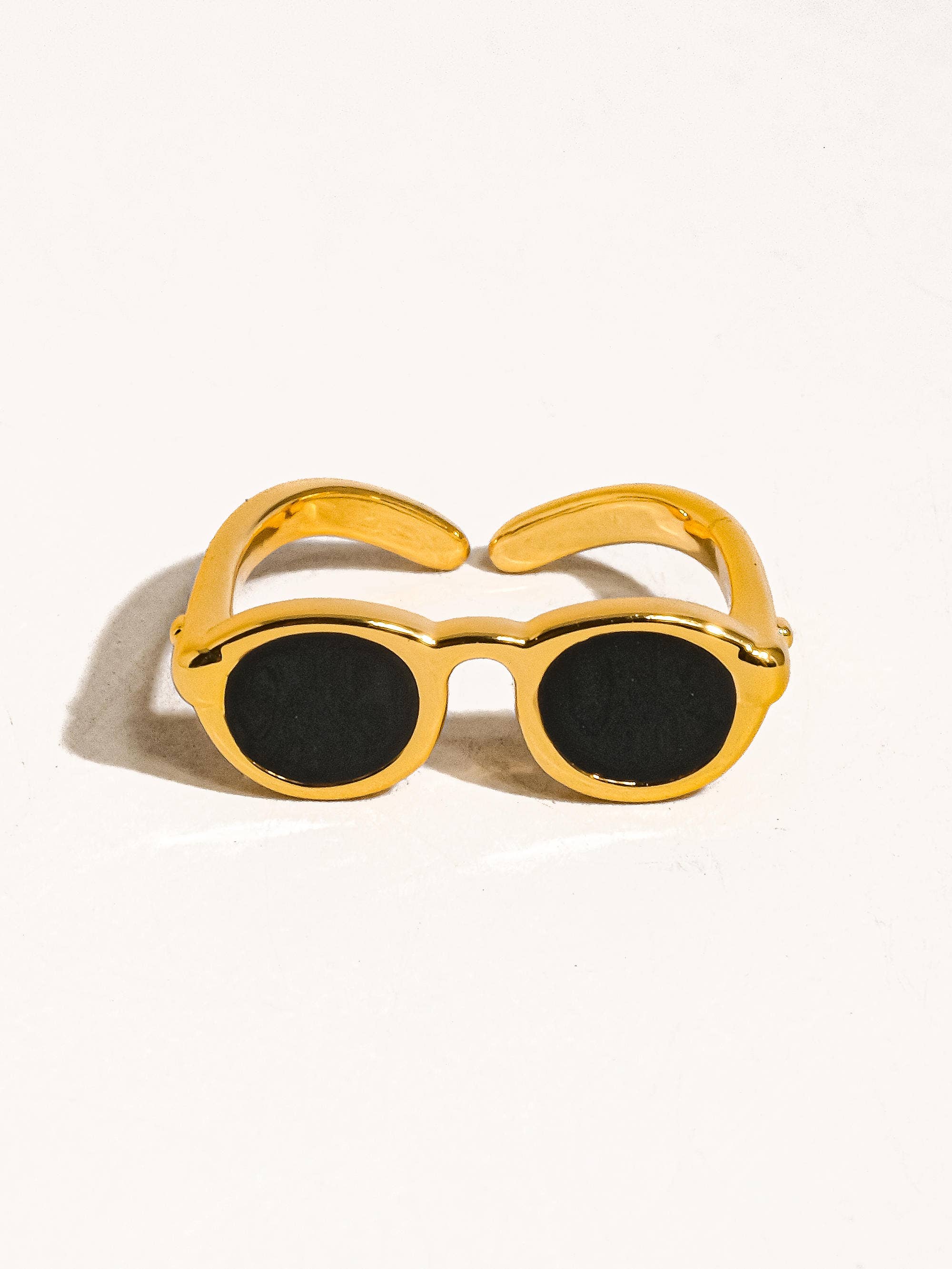 Dean 18K Gold Sunglasses Adjustable Ring: Black