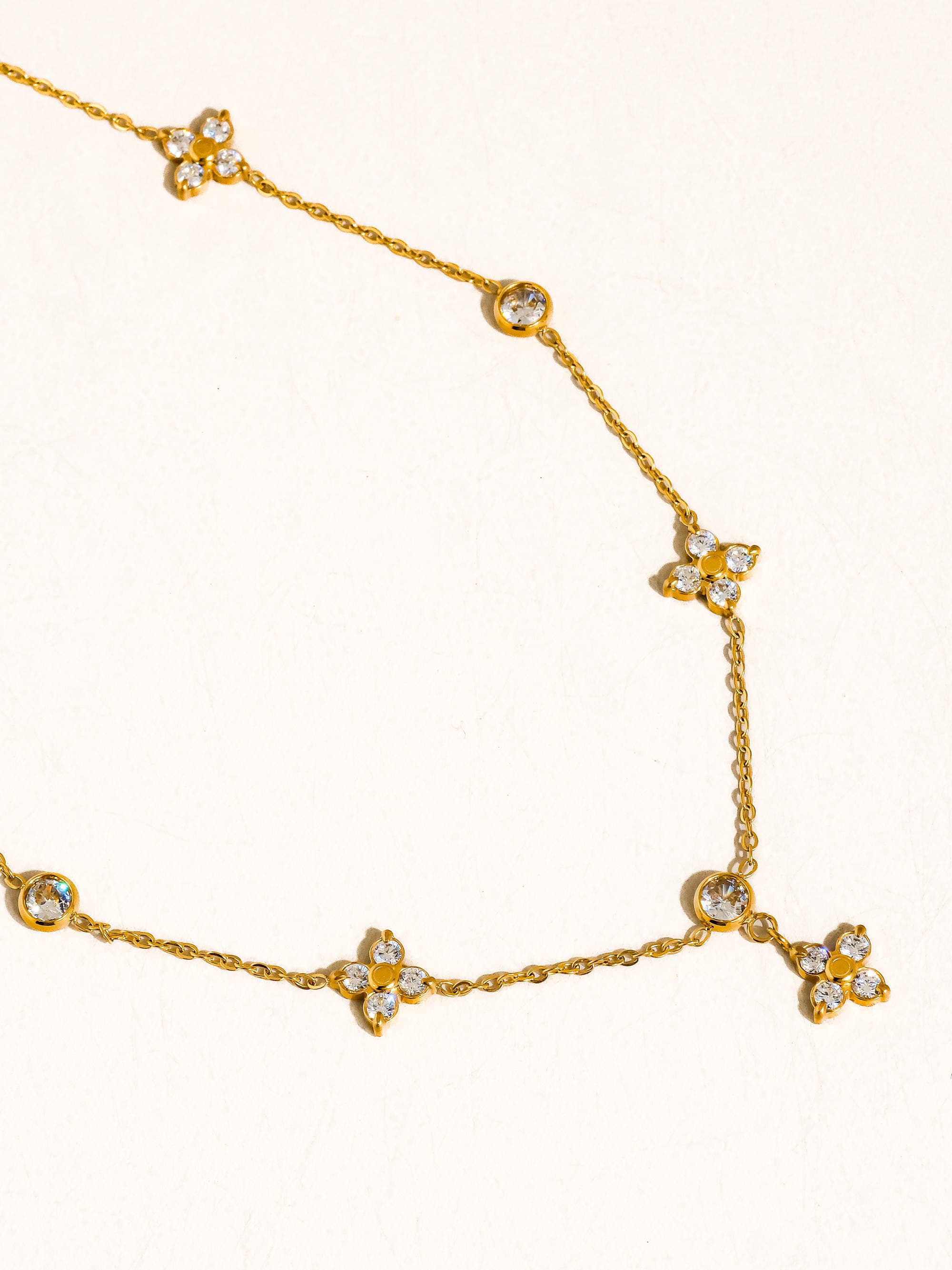 Aveline 18K Gold Non-Tarnish Floral Chain Necklace