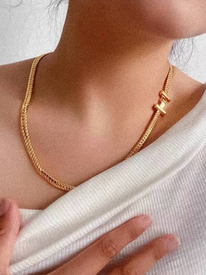 Savannah 18K Gold T Bold Chain Choker: Yellow Gold